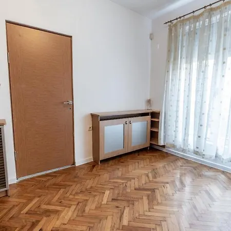 Vitoshka 3br * Sofia